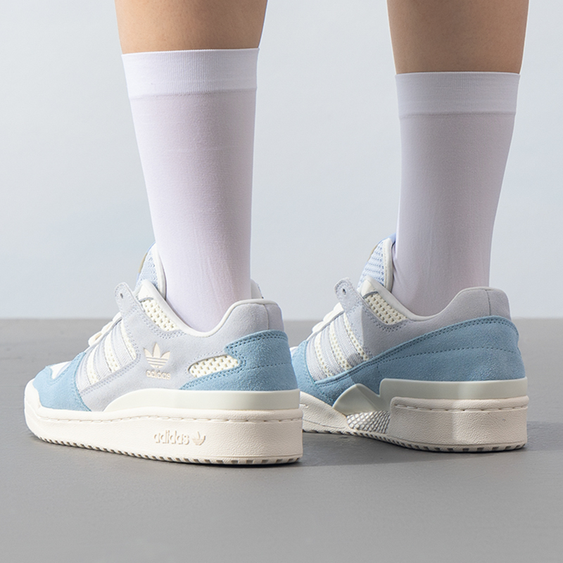Adidas阿迪达斯女子新款低帮透气耐磨轻便板鞋舒适运动休闲鞋JP5892 ZP