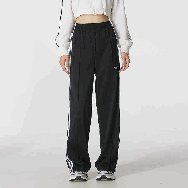 Adidas阿迪达斯女裤新款时尚舒适运动裤户外宽松休闲长裤KB2467 ZP