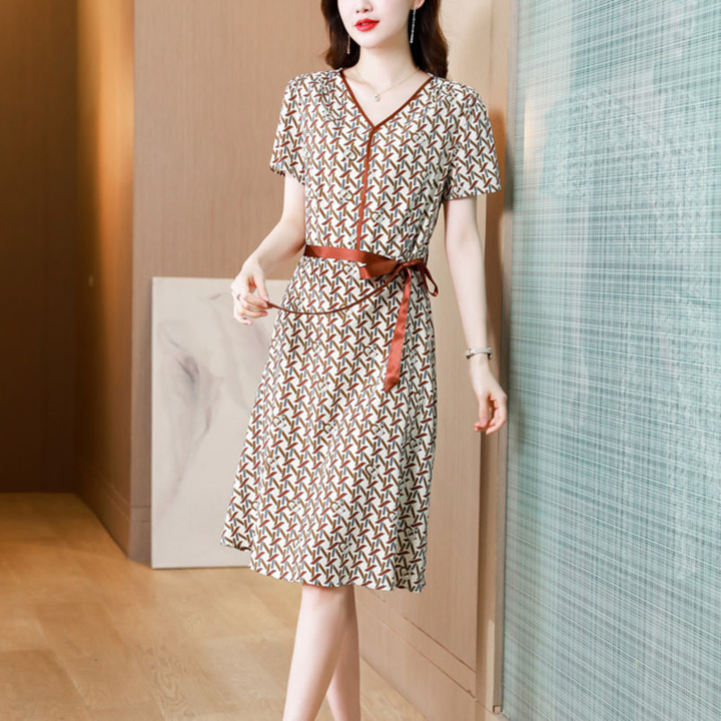 小个子真丝连衣裙重磅年轻款妈妈专柜品牌丝绸桑蚕丝缎面l00%桑蚕丝V领茶歇裙法式复古真丝碎花连衣裙纯真丝配腰带裙子正品高清大图