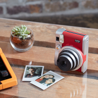 富士(FUJIFILM)INSTAX 立拍立得 一次成像 胶片相机 mini90典藏红 套餐五(含限定礼盒+10张相纸)