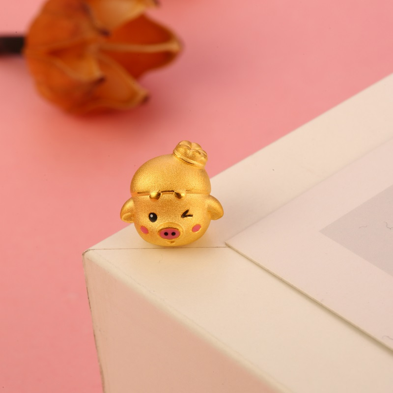 金一足金3d硬金皇冠小猪黄金吊坠路路通男女宝宝通用款本命年小金猪
