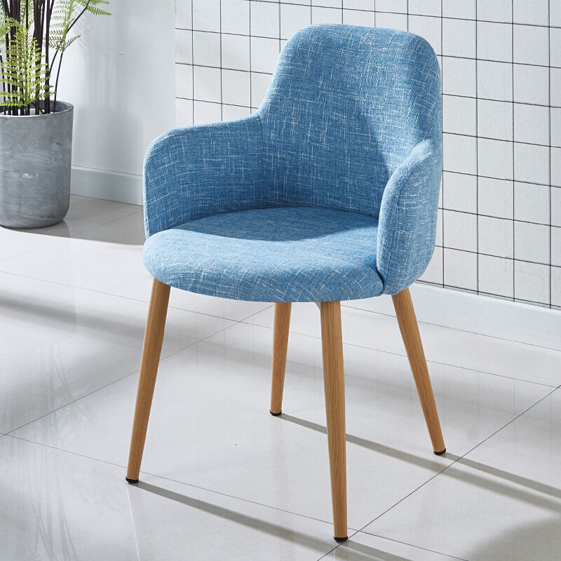 苏宁 金菲罗格 办公家具 会客休闲接待洽谈会议桌椅组合 一桌四椅高清大图