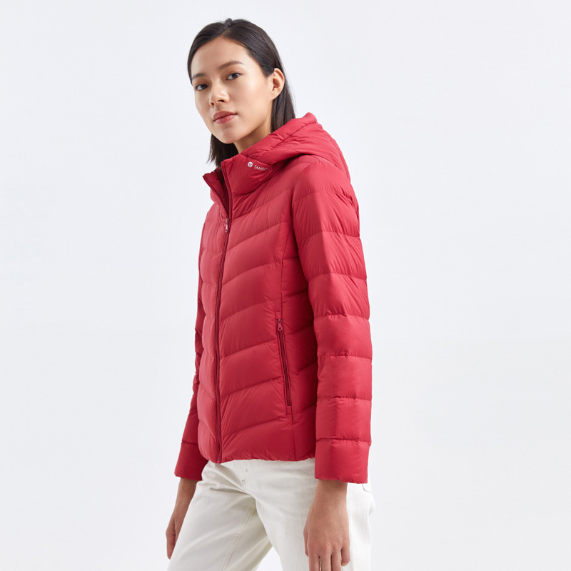 坦博尔2021年秋冬新款羽绒服女短款轻薄修身连帽保暖外套TB210238