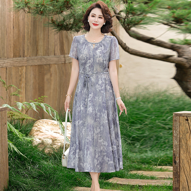 纤孜雅 时尚中年妈妈夏装短袖新款连衣裙夏季收腰显瘦气质碎花裙子 紫色 XXXL