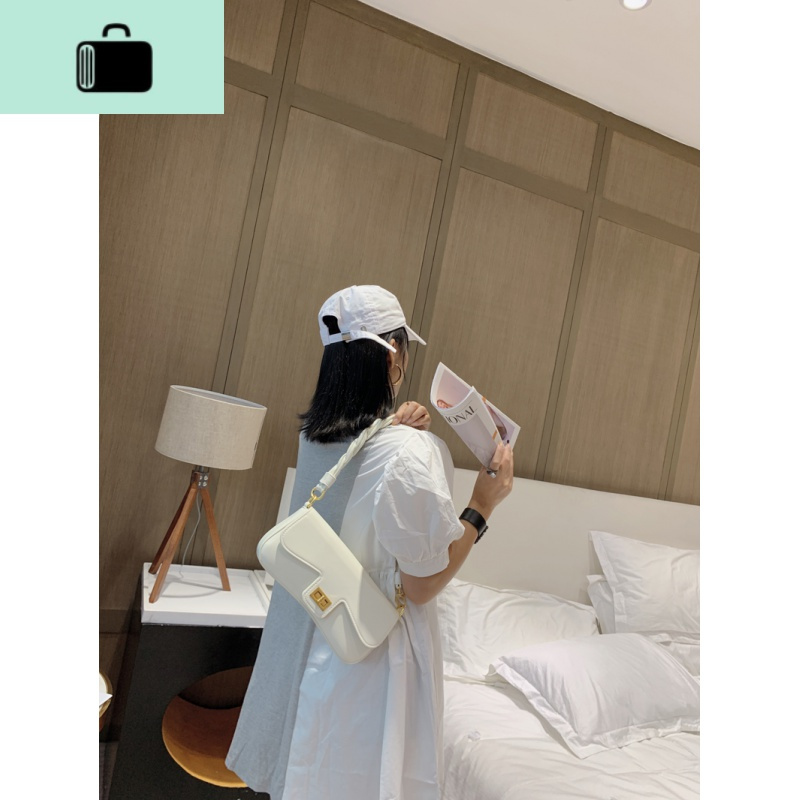 法式小众流行包包女包2020夏季新款潮时尚网红百搭ins单肩腋下包NEW LAKE女士单肩包