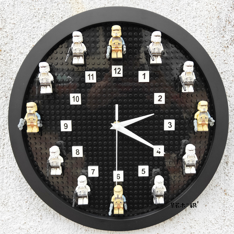 原创兼容乐高英雄人仔12寸挂钟墙面装饰diy拼装圆形静音时钟表 星球