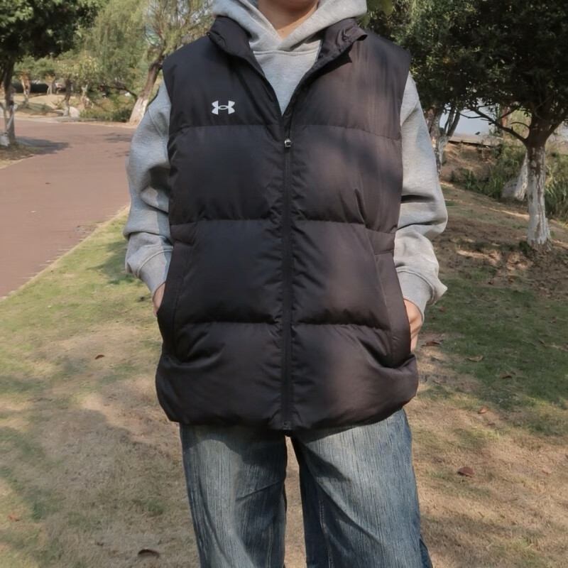 安德玛(Under Armour)男装新款羽绒马甲保暖舒适休闲运动羽绒马甲外套上衣25600803-001 ZP 25600803-001/黑色 4XL