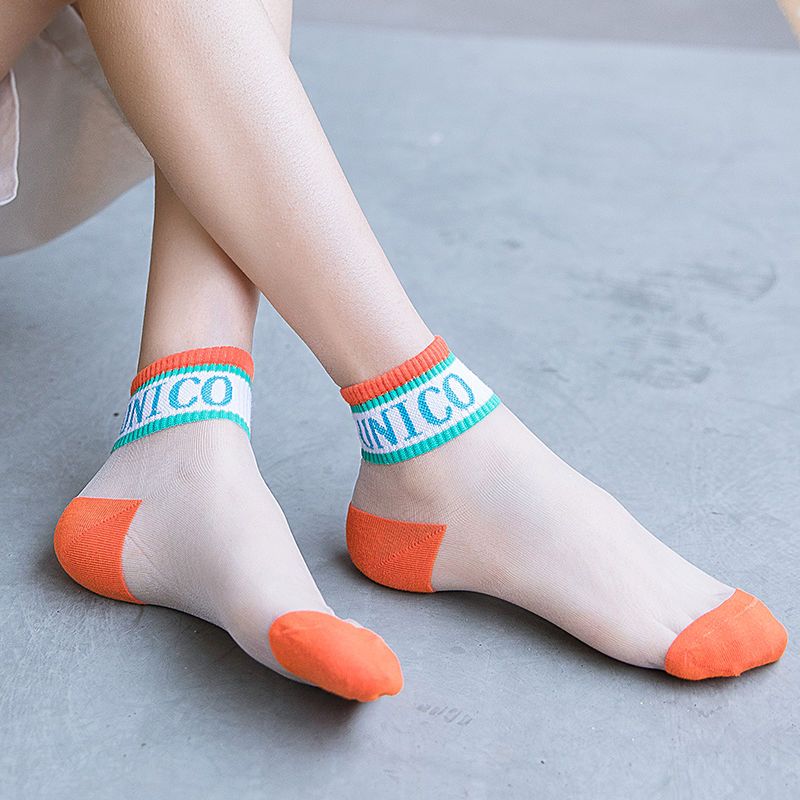 ins潮袜子女短袜浅口韩版玻璃丝水晶袜透明字母棉底短筒可爱日系