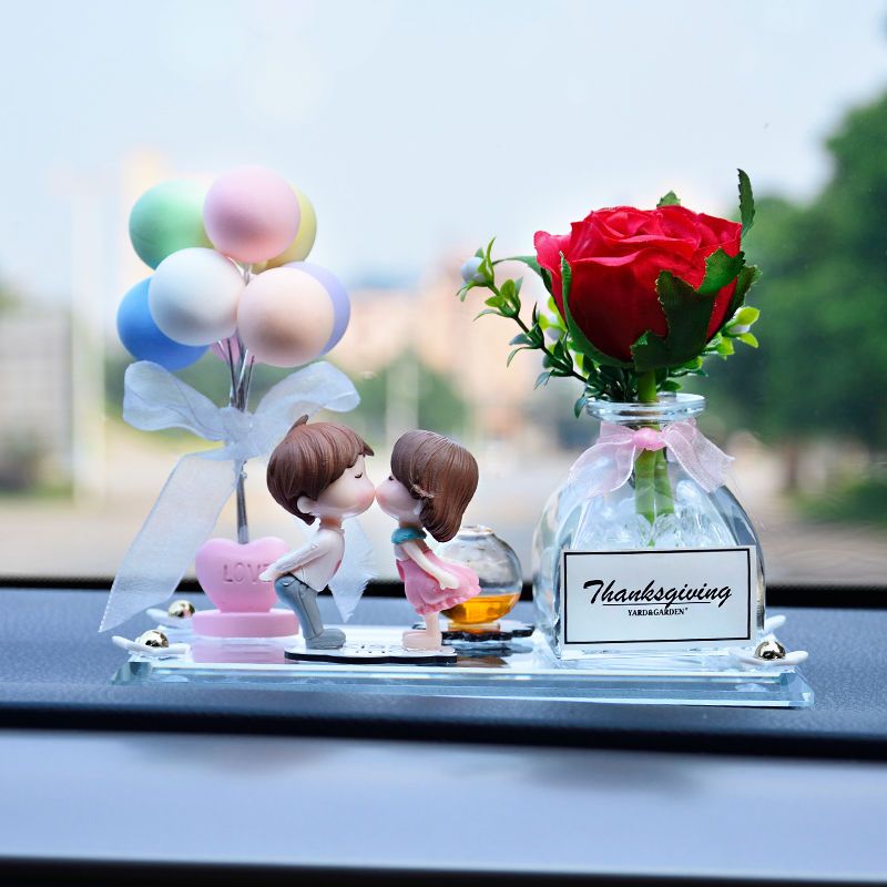 汽车香水摆件情侣车内饰品创意高档小车车载装饰用品大全女神车品情侣