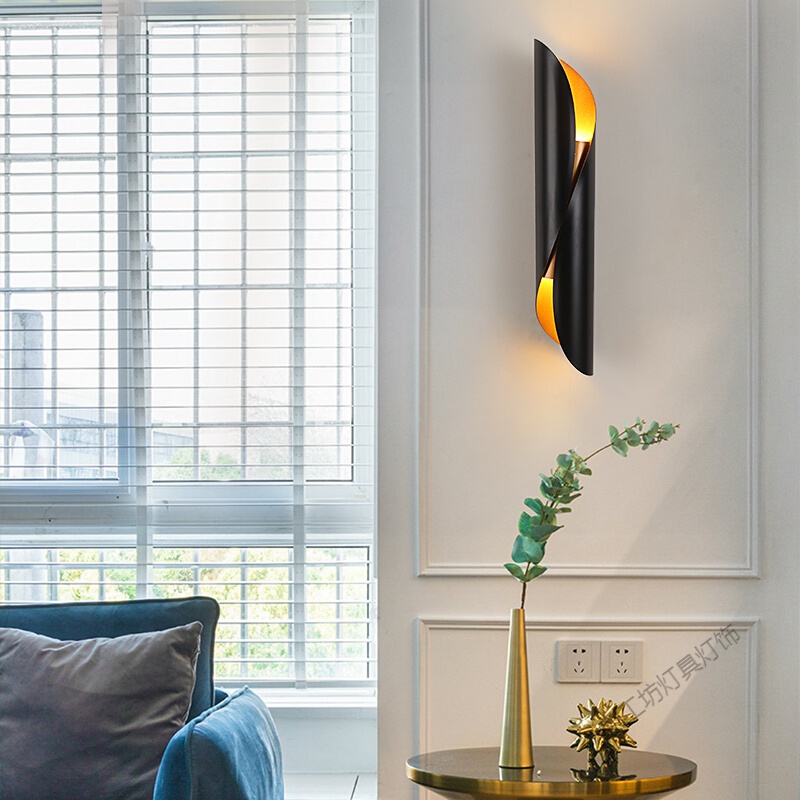 苏宁放心购 后现代简约壁灯床头卧室灯北欧创意个性几何客厅背景墙壁灯酒店别墅走廊过道灯 8*40CM小号左款外黑内金