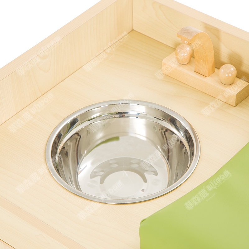 华森葳 布娃娃换洗台高清大图