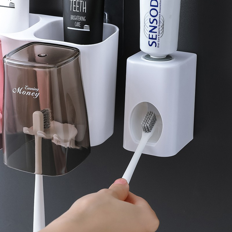 卫生间牙刷杯置物架壁挂墙式免打孔牙刷牙架 漱口杯架