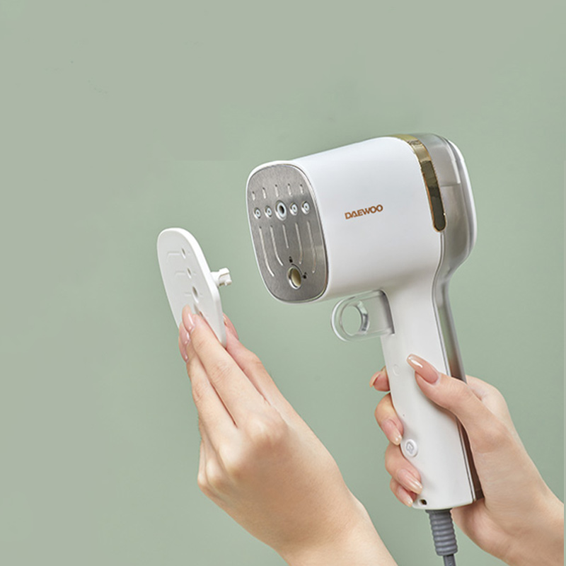 大宇 (DAEWOO) 手持挂烫机 HI-038 奶糖白高清大图