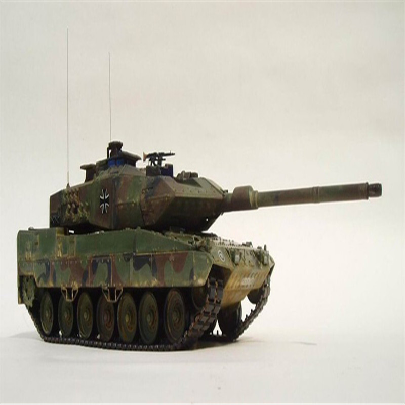 小号手拼装军事电动模型1/35 M1A1 德国豹2A6 公羊主战坦克美国00316 沃尔基 小号手2403
