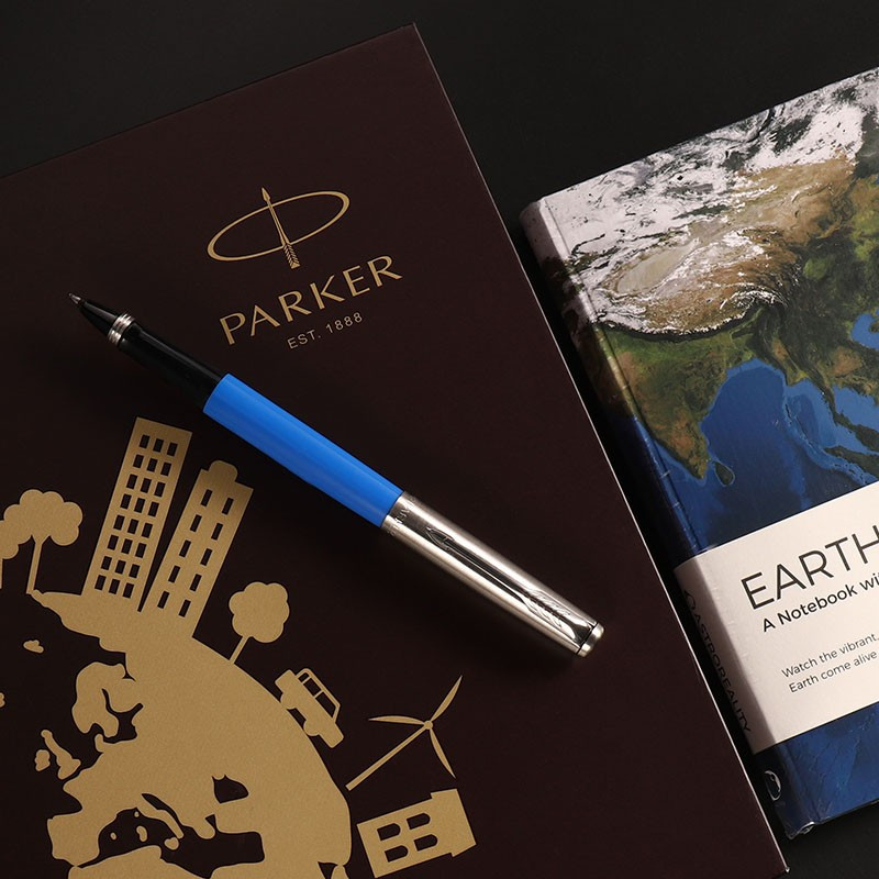 派克（PARKER）签字笔礼盒 乔特复古蓝白夹宝珠笔+AR笔记本礼盒套装