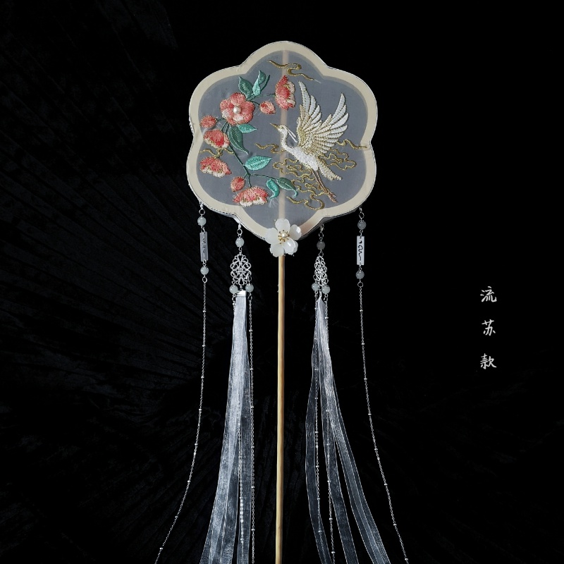 团扇古风长柄流苏中国风汉服扇子仙气刺绣圆扇舞蹈拍摄古典宫扇女 三维工匠 海棠与鹤飘带版高清大图