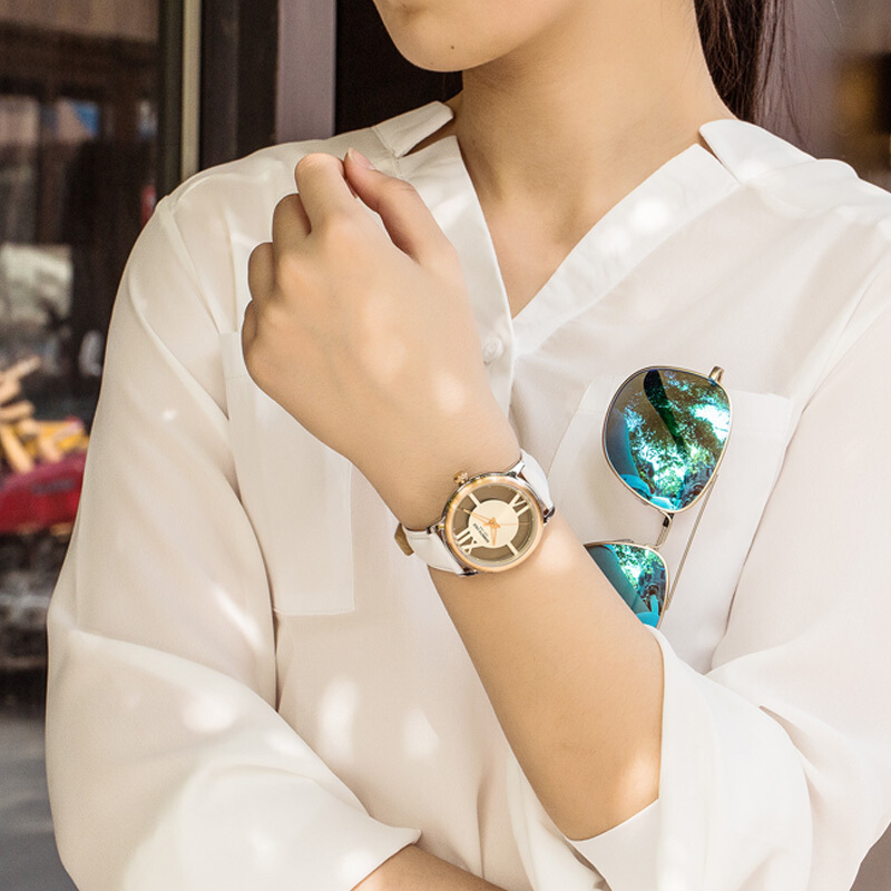 KennethCole/凯尼斯.克尔手表女士皮带石英表时尚镂空透视KC女表KC10024374
