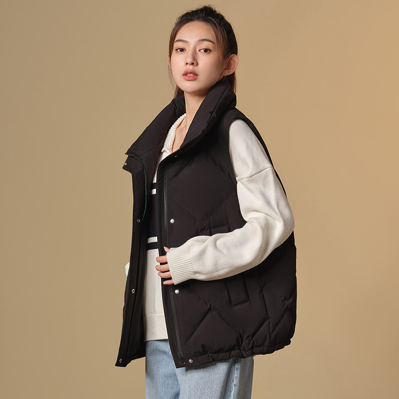 坦博尔2022年新款羽绒服女立领大廓形时尚菱格休闲保暖马甲潮