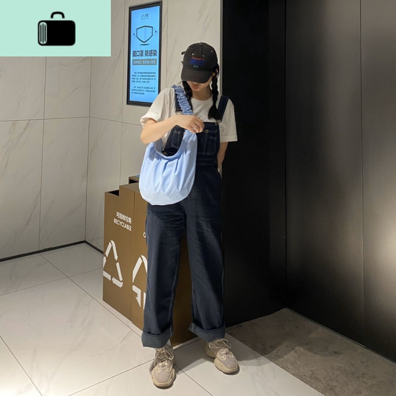 ins博主推荐2020韩国新款肩带皱褶设计大容量饺子包斜挎女包潮NEW LAKE女斜挎包