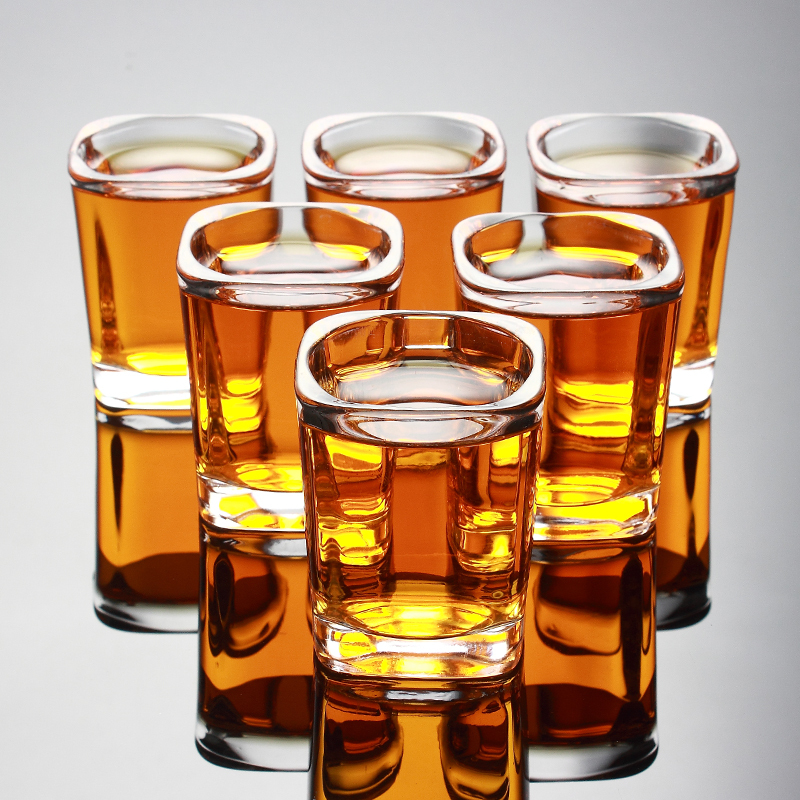 家用创意玻璃啤酒杯 洋酒杯白酒杯一口杯 小号四方杯酒具套装(请先与客服确认再)