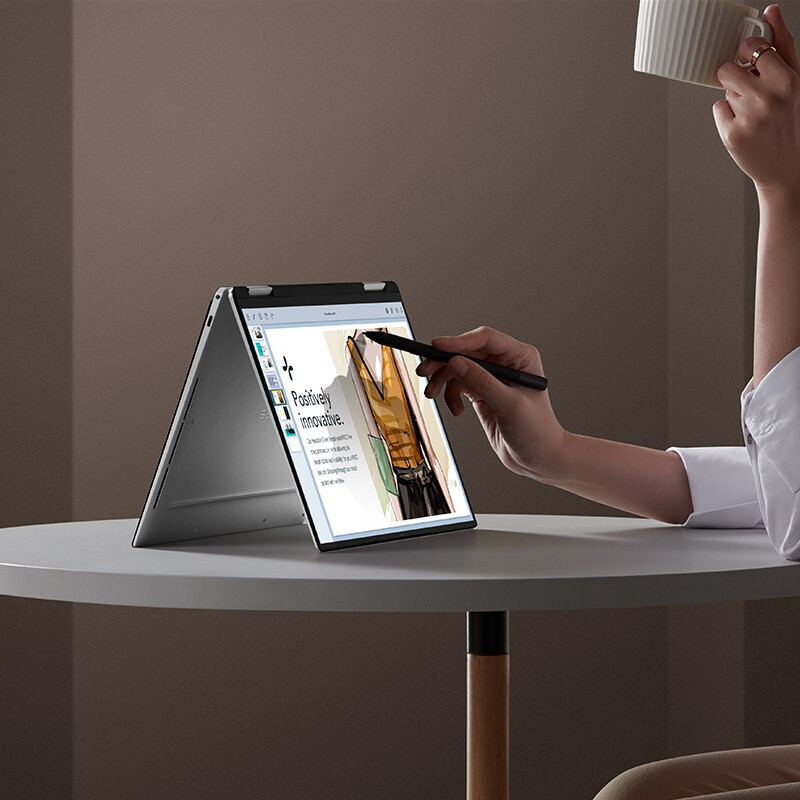 戴尔(DELL)XPS13-9310 13.4英寸二合一翻转触控显示器 高端时尚商务笔记本电脑(十一代i7-1165G7 16G 512GSSD 高色域屏)白色
