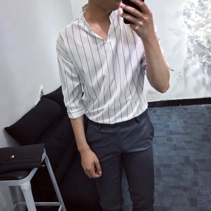 新品简约休闲条纹中袖衬衫男士韩版百搭青年宽松版潮流五分袖衬衣