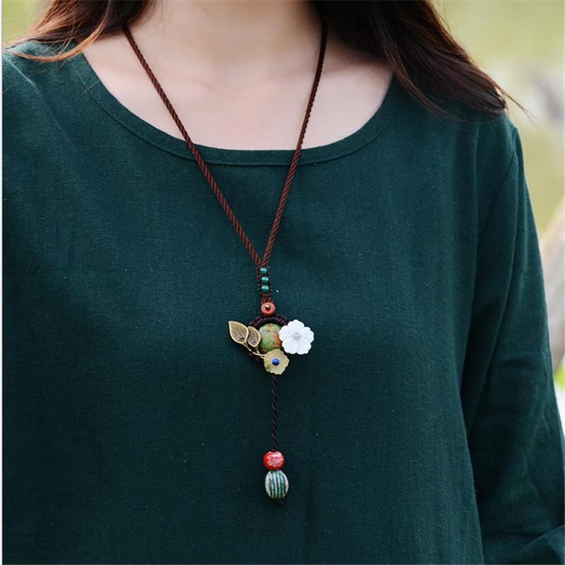 新款项链女服饰链长坠百搭复古民族风贝壳花陶瓷时尚首饰品配饰送女