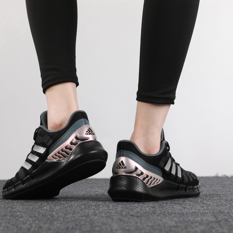 adidas阿迪达斯男女情侣鞋2022新款休闲运动鞋低帮减震网面透气软底跑步鞋百搭时尚潮鞋