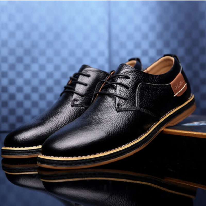 商务休闲鞋新品百搭正装特大码西装结婚工作鞋布洛克雕花透气豆豆鞋男