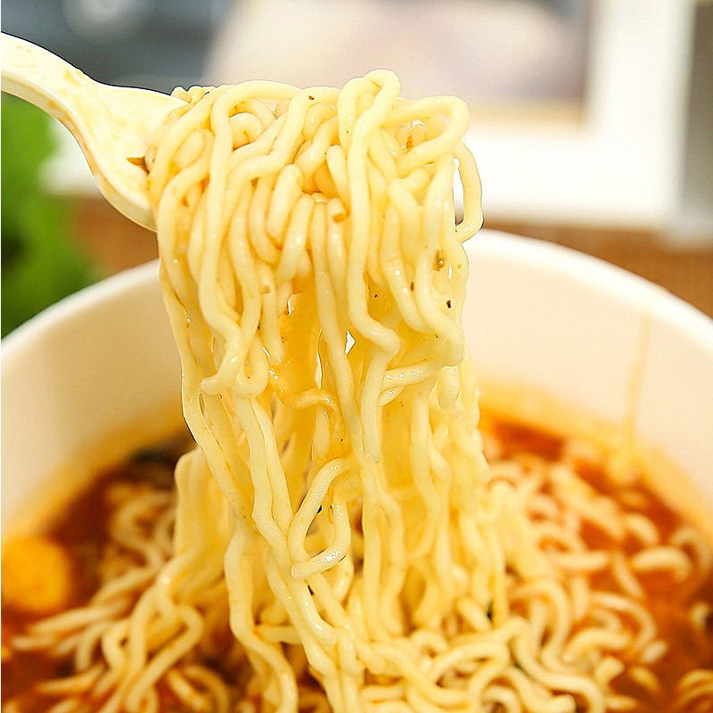 康师傅劲爽红烧牛肉方便面105g12桶