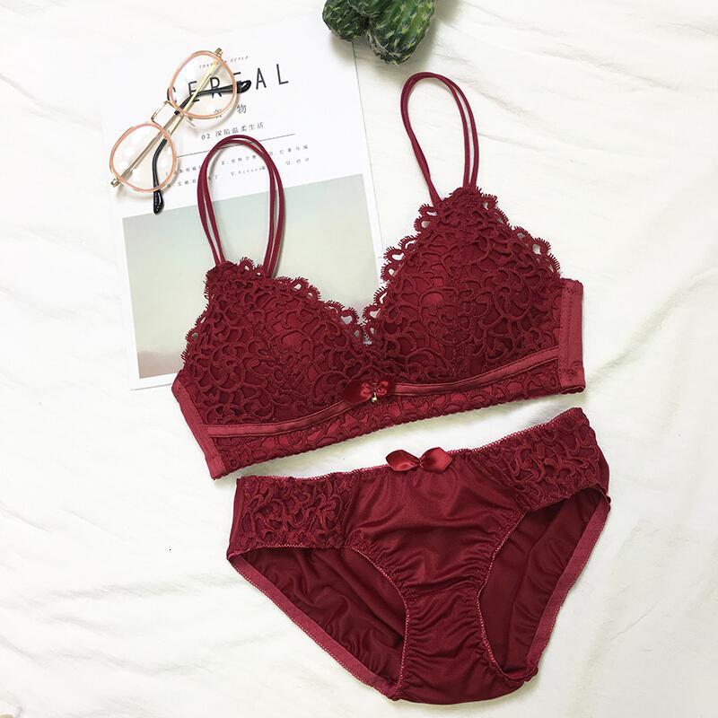 韩版花纹文胸无钢圈拢胸罩薄款整型内衣内裤两件