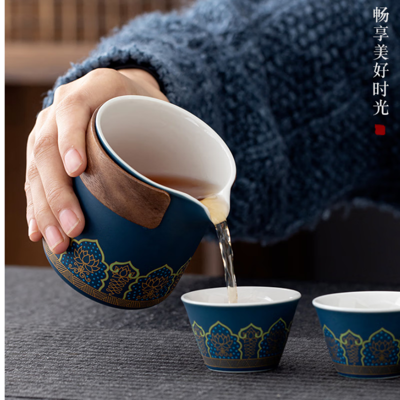 创意陶瓷功夫旅行茶具套装快客杯一壶四杯 商务随手礼品盒装高清大图