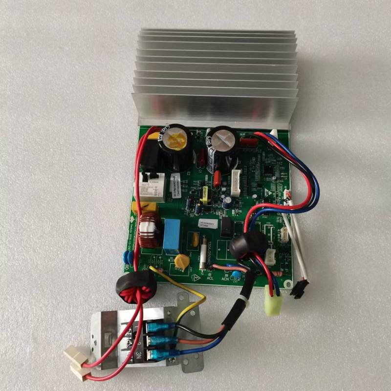 帮客材配 拆机原装 P0970120846 IVH- 72YN1NW 外机控制板高清大图