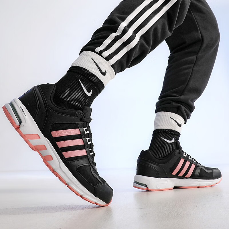 阿迪达斯(adidas)男鞋2022秋季新款EQT黑粉跑运动健身耐磨跑步鞋