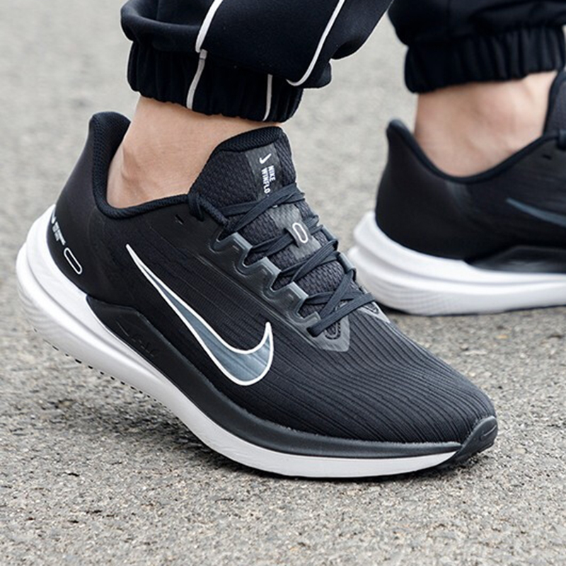 Nike/耐克 AIR WINFLO 9 男子轻便透气运动休闲跑步鞋DD6203-001