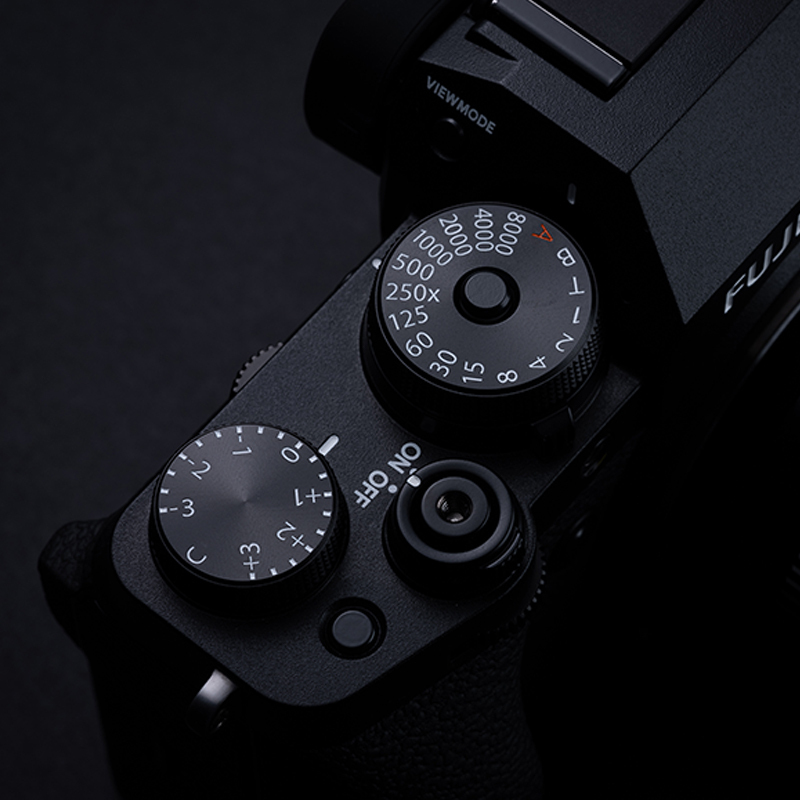 富士(FUJIFILM) X-T4(35mmF2)黑色 单镜头套装 数码微单相机