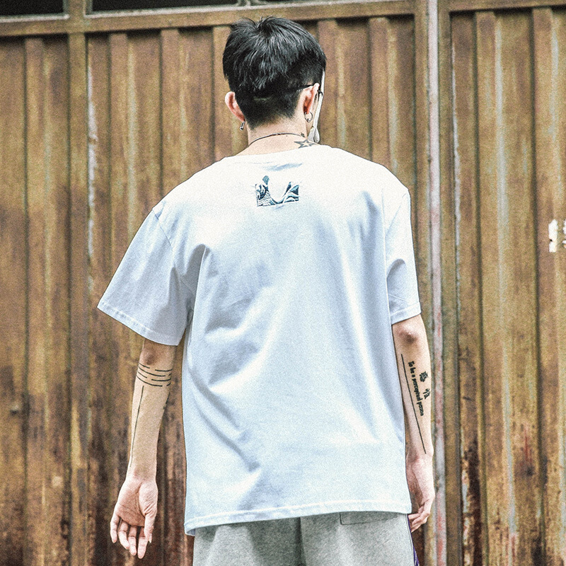 东京衣柜男装夏季新款个性字母刺绣潮流休闲短袖男青年宽松T恤男