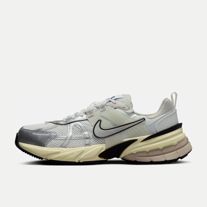 耐克男子运动休闲鞋NIKE V2K RUN运动鞋