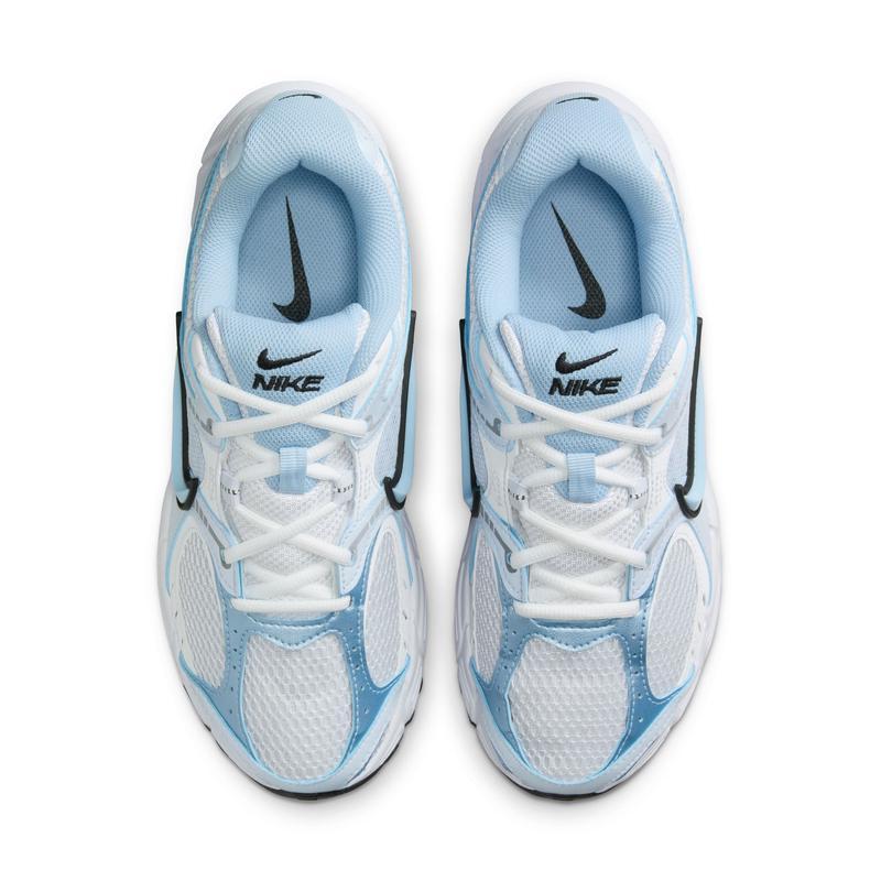 耐克(NIKE)女款透气缓震跑步鞋低帮运动休闲鞋 lace-up设计合成材
