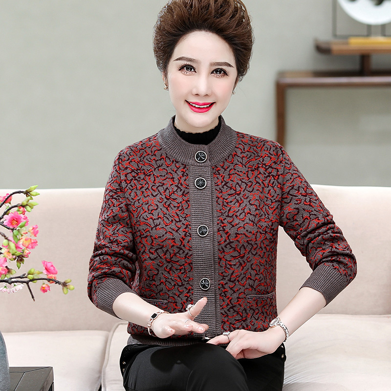奶奶加厚毛衣妈妈冬装中老年人外套老人胖太太开衫加肥加大码妈妈装冬装外套新款婚礼老人衣服奶奶装毛衣开衫老年人春秋装女上衣高清大图