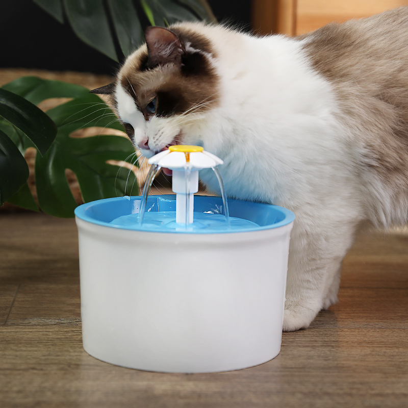 猫咪饮水机宠物用品流动活水水盆猫用狗狗喝水器喂食自动循环定制 1代小花-蓝色(买一送3:小花喷泉+滤芯+防滑垫)