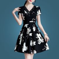 雪纺连衣裙女气质短袖春款2021女装系带修身收腰印花V领夏裙显瘦 1809 V领大花 M 建议(90-104斤)