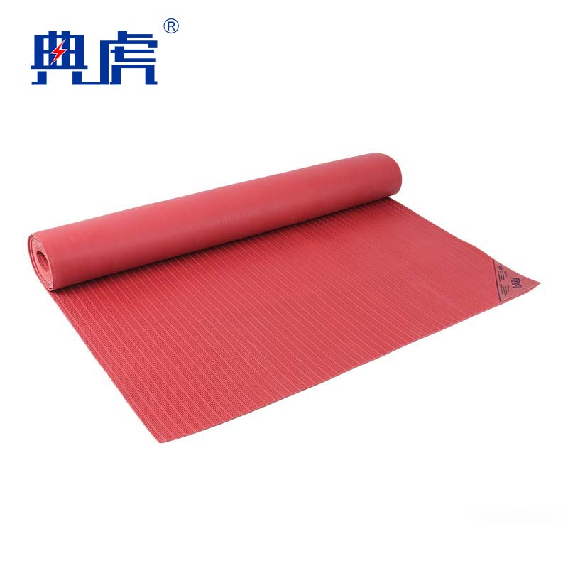 典虎 绝缘胶垫 红色条纹 25kv 5米*1米*8mm 卷高清大图
