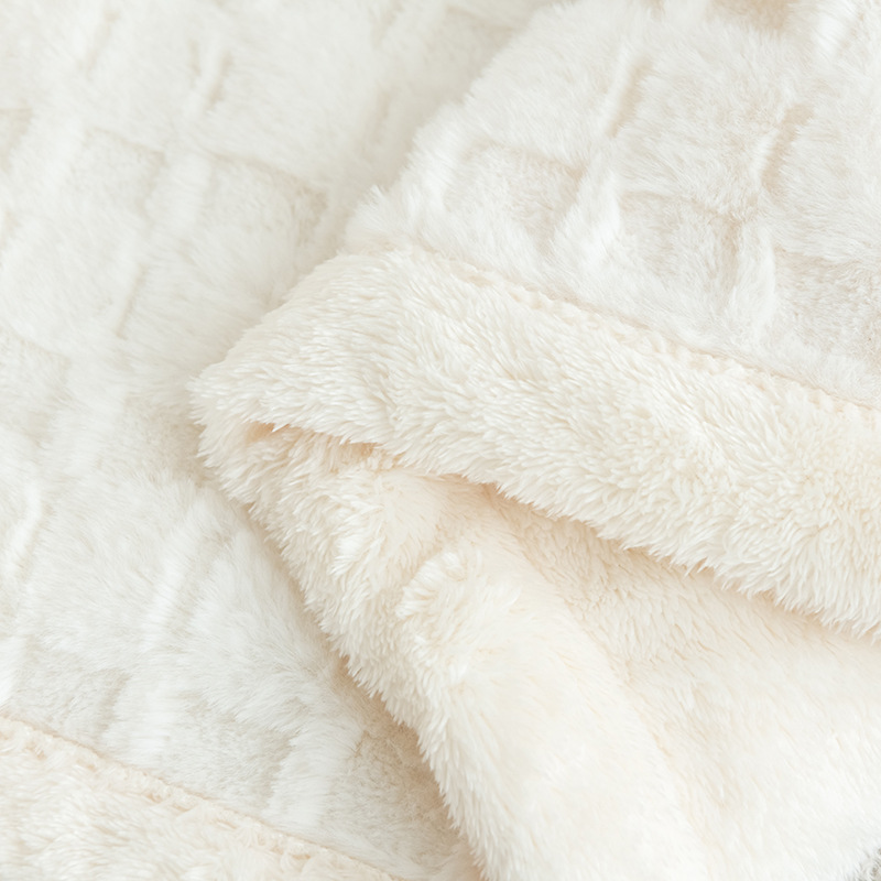 东纺拾光DF1039 轻奢珊瑚绒毯子150*70cm(计价单位:件)米白色高清大图