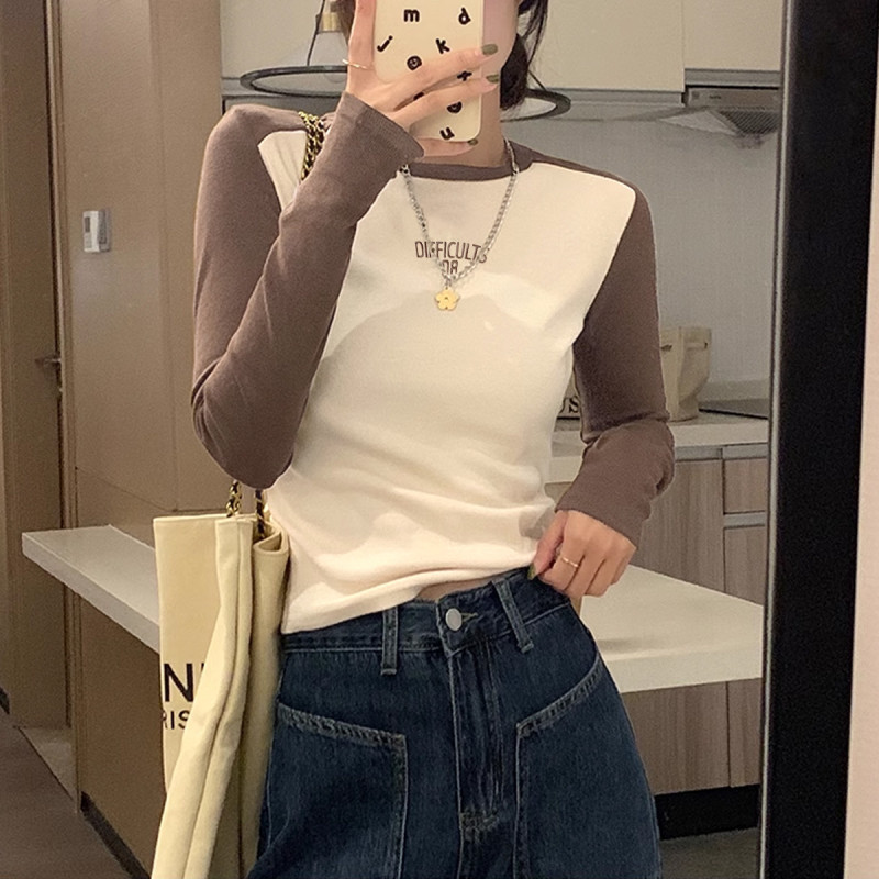 [2.5折价56元]唐狮秋冬新款女圆领拼接前胸字母短款修身打底衫百搭潮流韩系