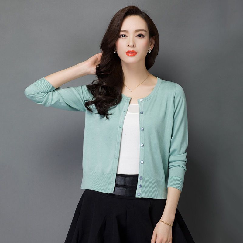 冰丝针织开衫女短款夏季韩版宽松空调衫外搭长袖薄披肩小外套