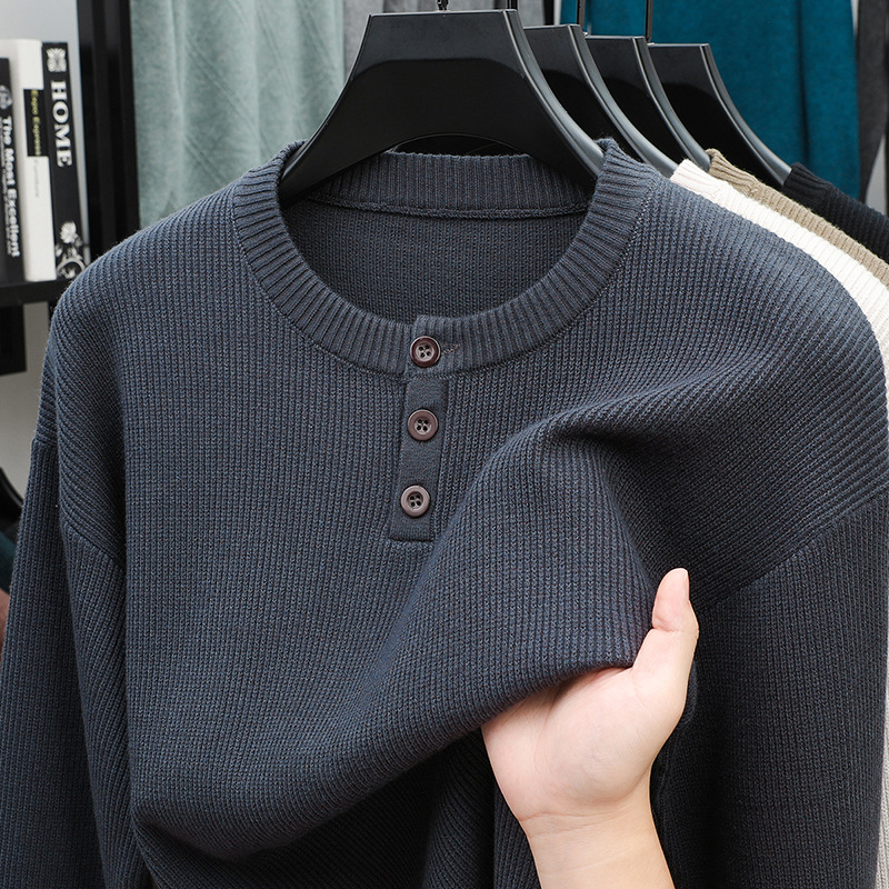 三粒扣圆领毛衣男秋季新款时尚休闲纯色百搭长袖打底男士针织衫_513高清大图