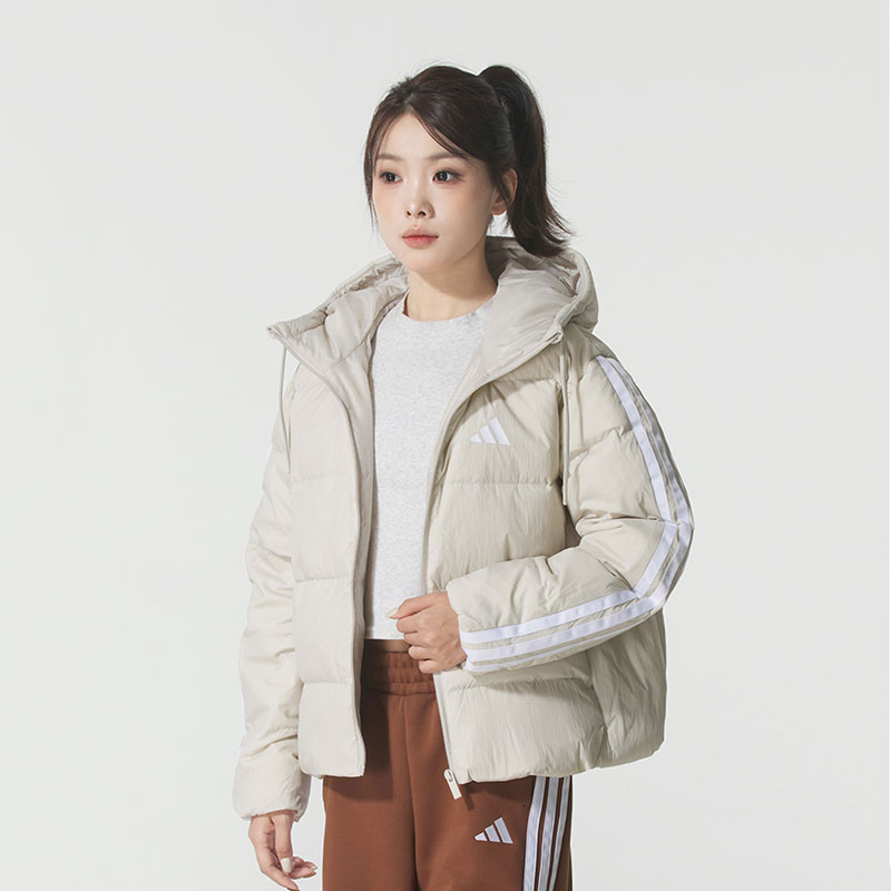 阿迪达斯 (adidas)羽绒服女装新款户外连帽日常简约运动休闲保暖短款外套KH3979 ZP高清大图