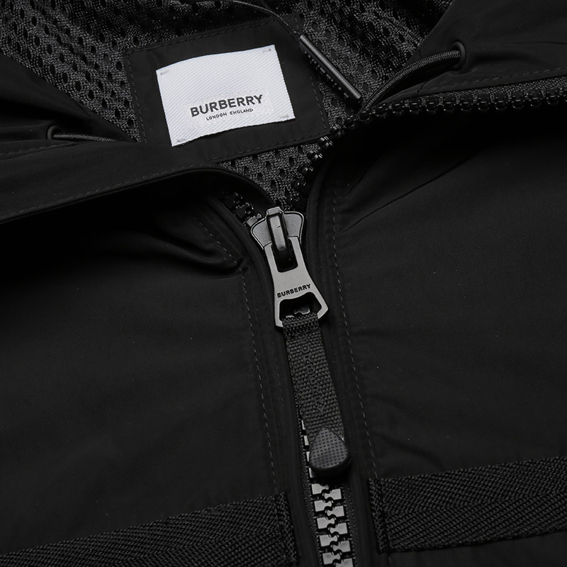 博柏利巴宝莉burberry男款轻便休闲宽松连帽夹克上衣外套8051009