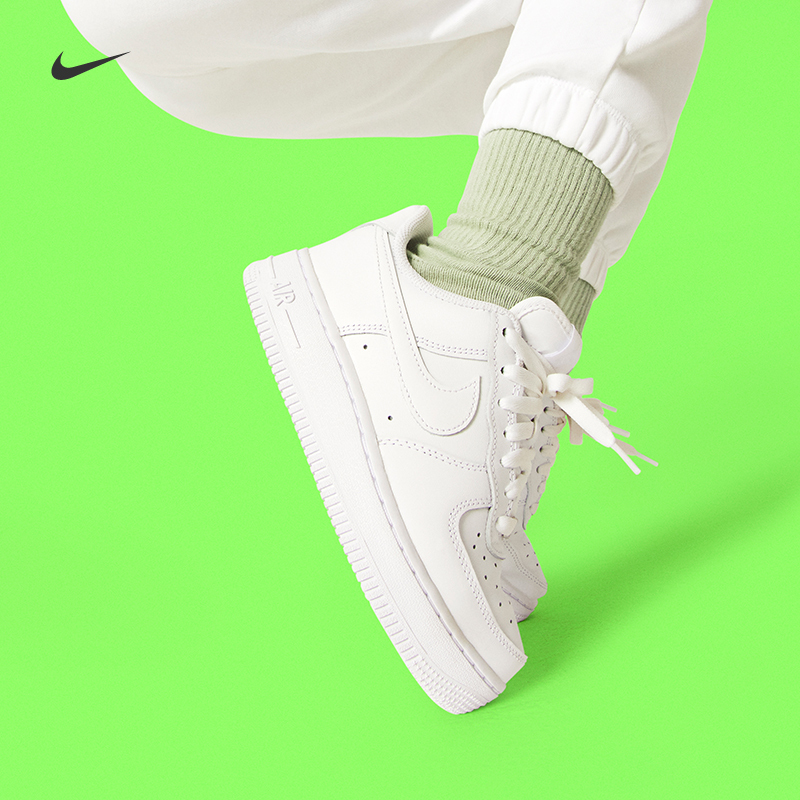 Nike耐克AIR FORCE 1 ’07女子空军一号运动鞋秋季板鞋DD8959